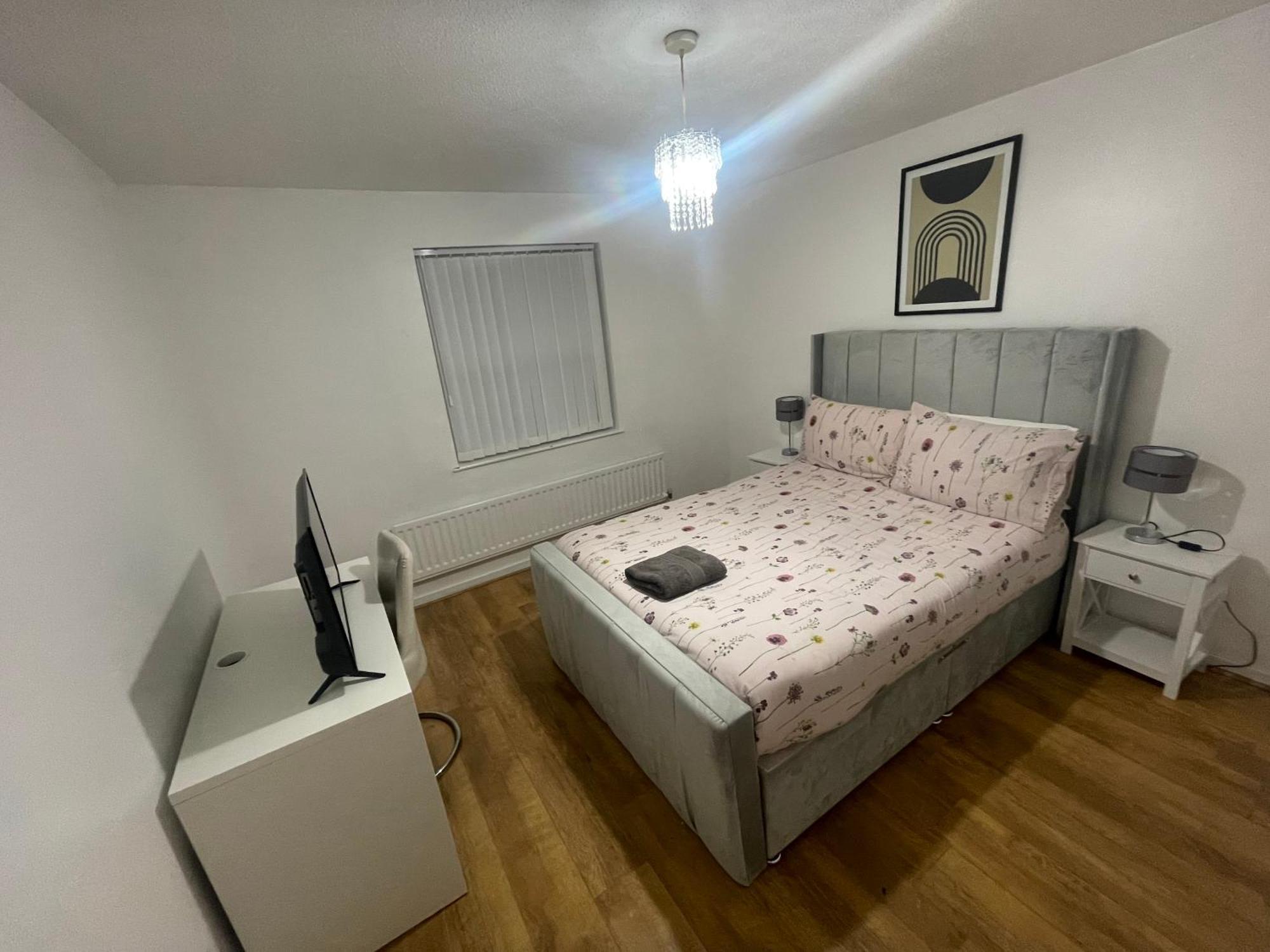 New! 4 Bedroom London House With Garden And Lawn Ngoại thất bức ảnh
